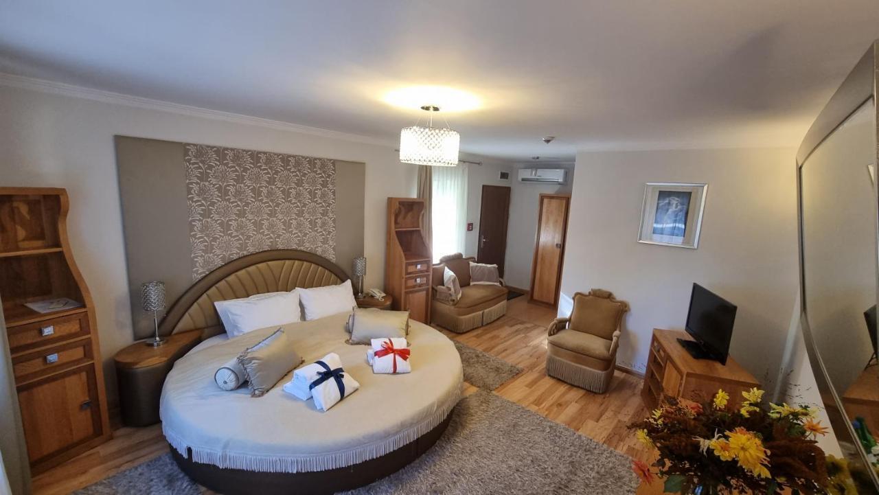Siedem Drzew Otel Biskupice  Dış mekan fotoğraf