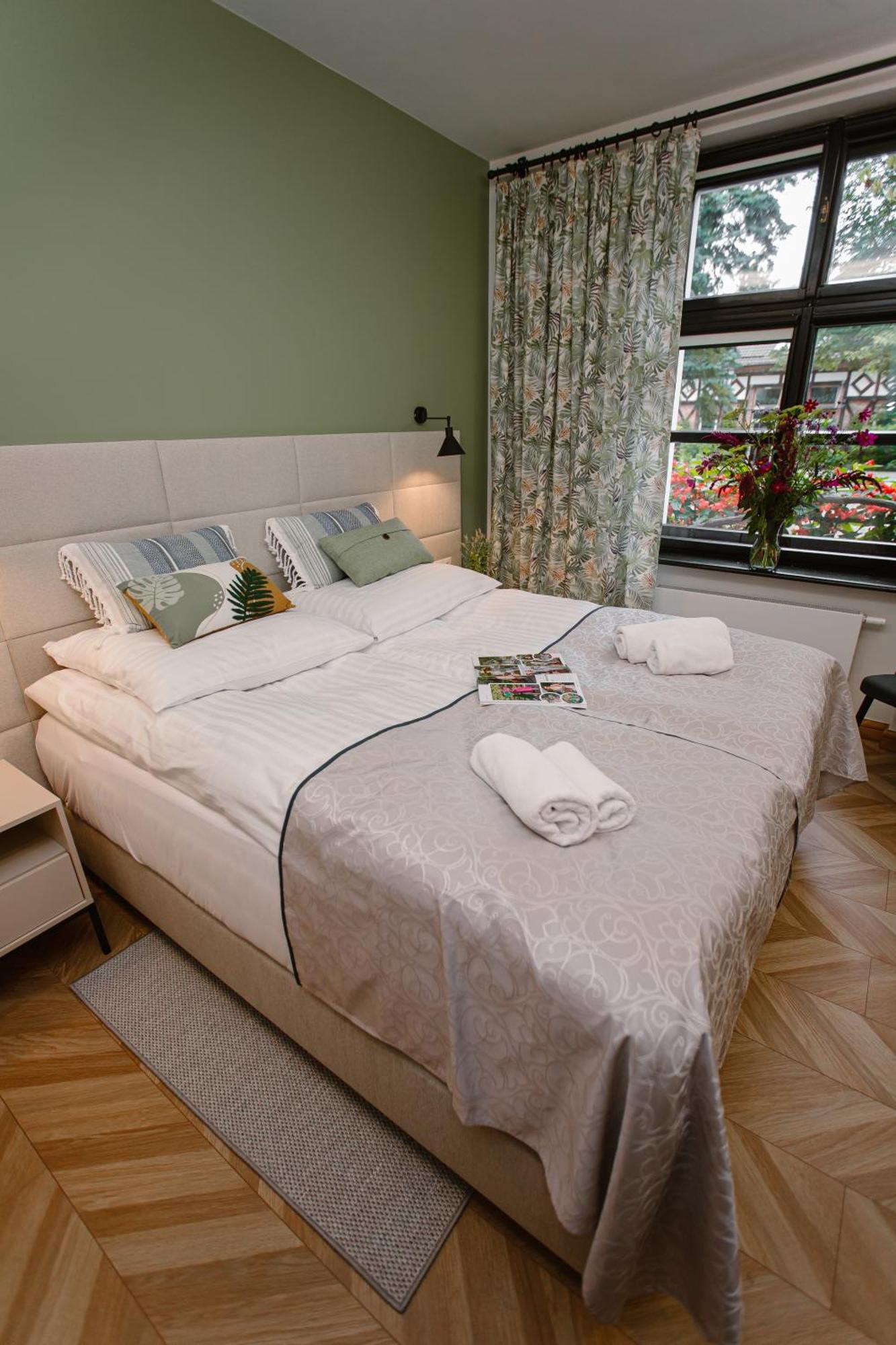 Siedem Drzew Otel Biskupice  Dış mekan fotoğraf