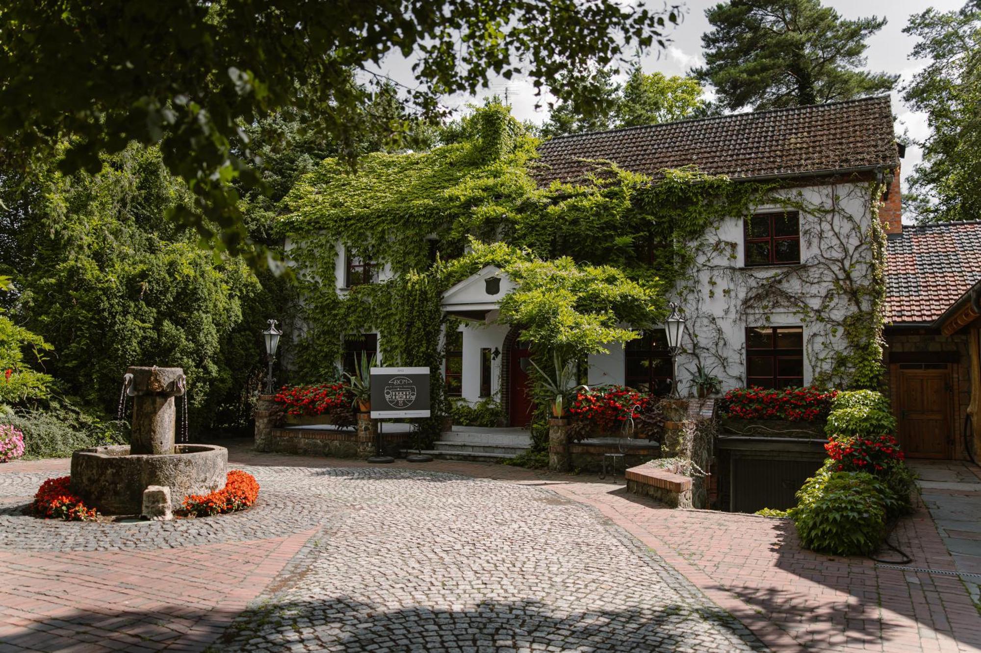 Siedem Drzew Otel Biskupice  Dış mekan fotoğraf