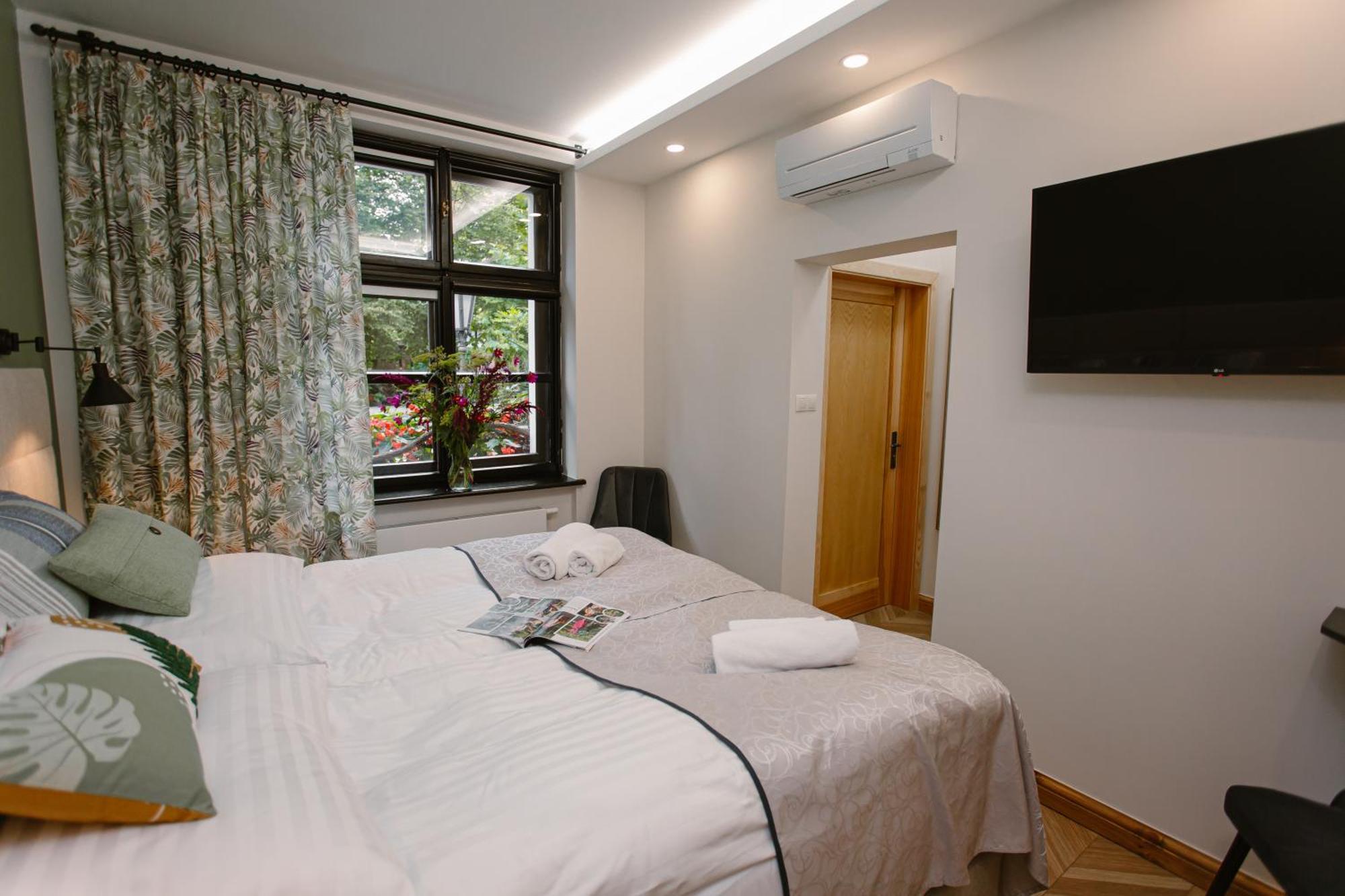 Siedem Drzew Otel Biskupice  Dış mekan fotoğraf