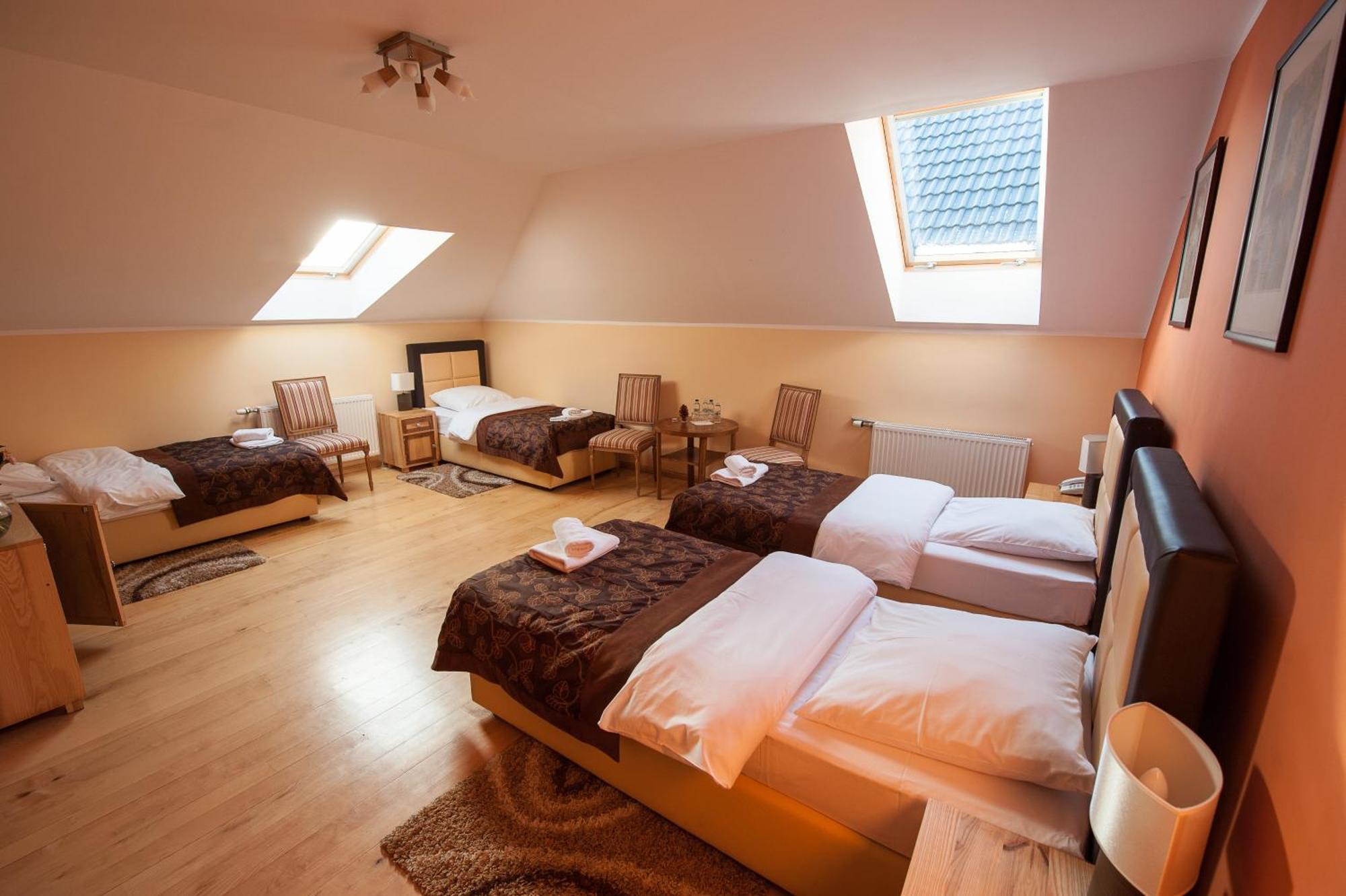 Siedem Drzew Otel Biskupice  Oda fotoğraf