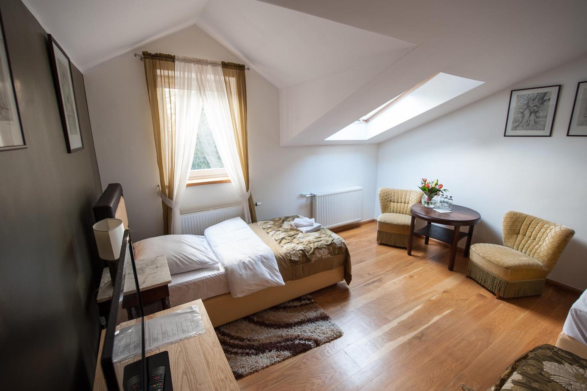 Siedem Drzew Otel Biskupice  Oda fotoğraf